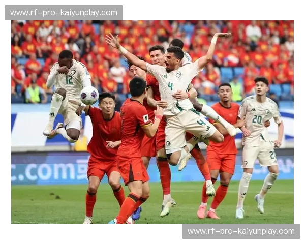 亚冠淘汰赛：战术裂变与情感共振的夜晚